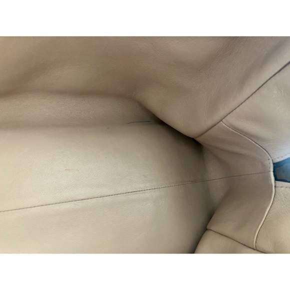 MCM - EUC, Unisex, Medium Boston Bag - Picture 12 of 16